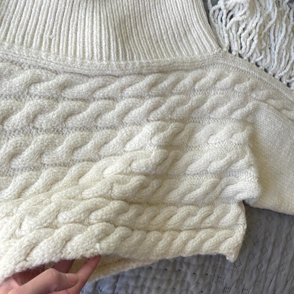✨Cable Knit Sweater. ☁️ - Picture 4 of 12